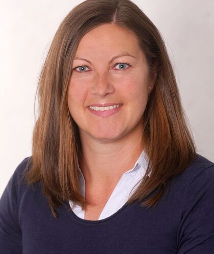 Melanie Schneider_29_finalklein.jpg