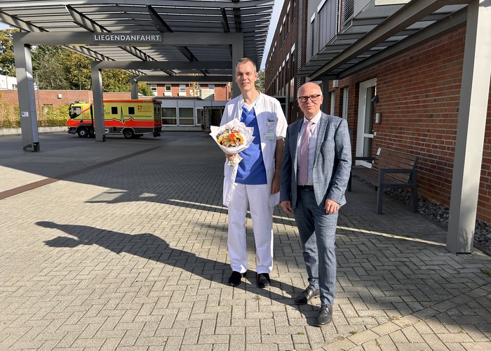 Pressebild Dr. Bongartz &uuml;bernimmt chef&auml;rztliche Leitung der Klinik f&uuml;r Akut- und Notfallmedizin.jpeg