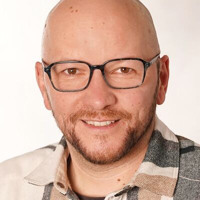Scharf, Jens- Pfl Leitung Chirurgie_20 klein.jpg