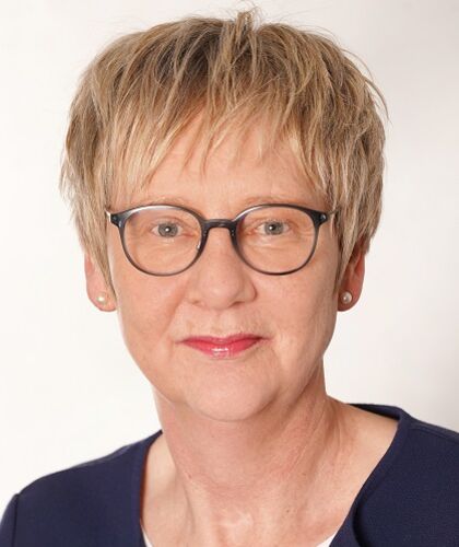 Karrer, Susanne- Stv Pflegedirektorin_18 klein.jpg