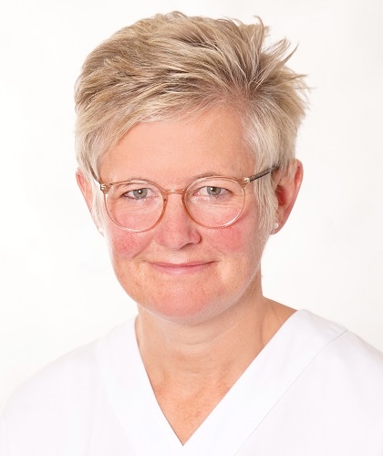 Kuite, Tanja- St 31 Krankenschwester_06 klein.jpg