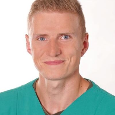 Dennis Bröker Teamleitung Intensiv